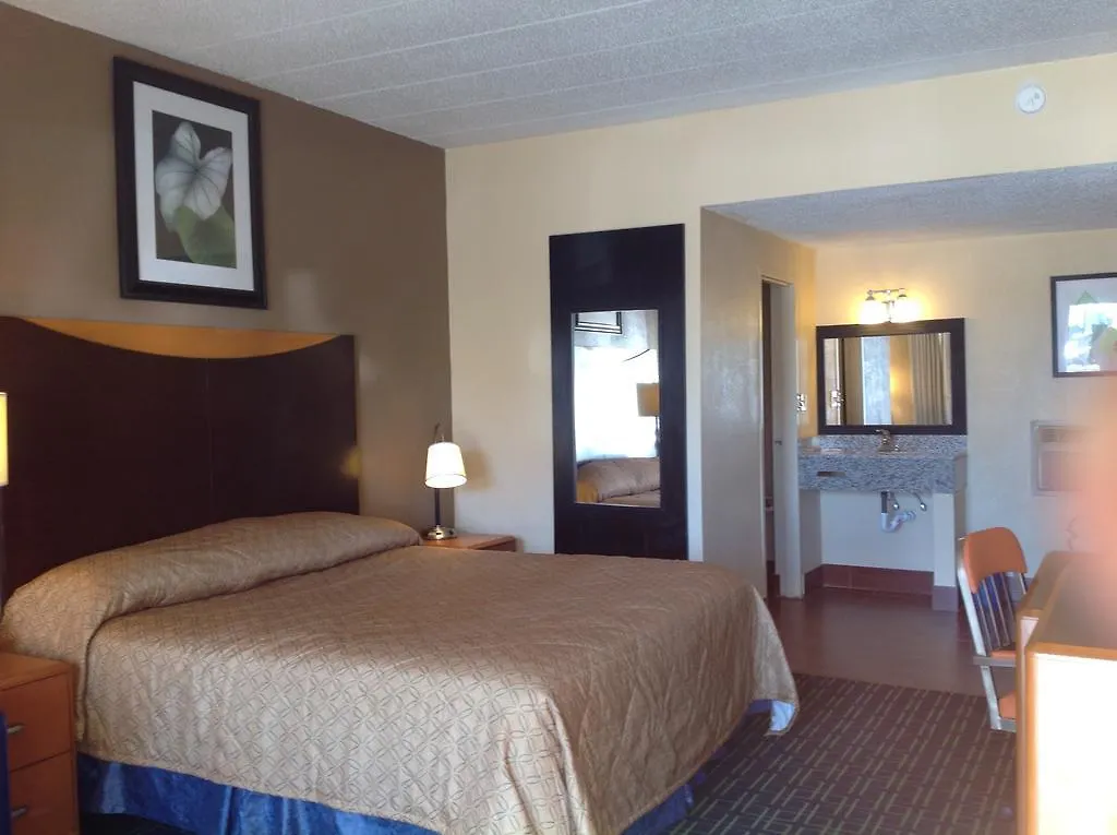 ** Отель Diamond Inn & Suites Ричмонд США